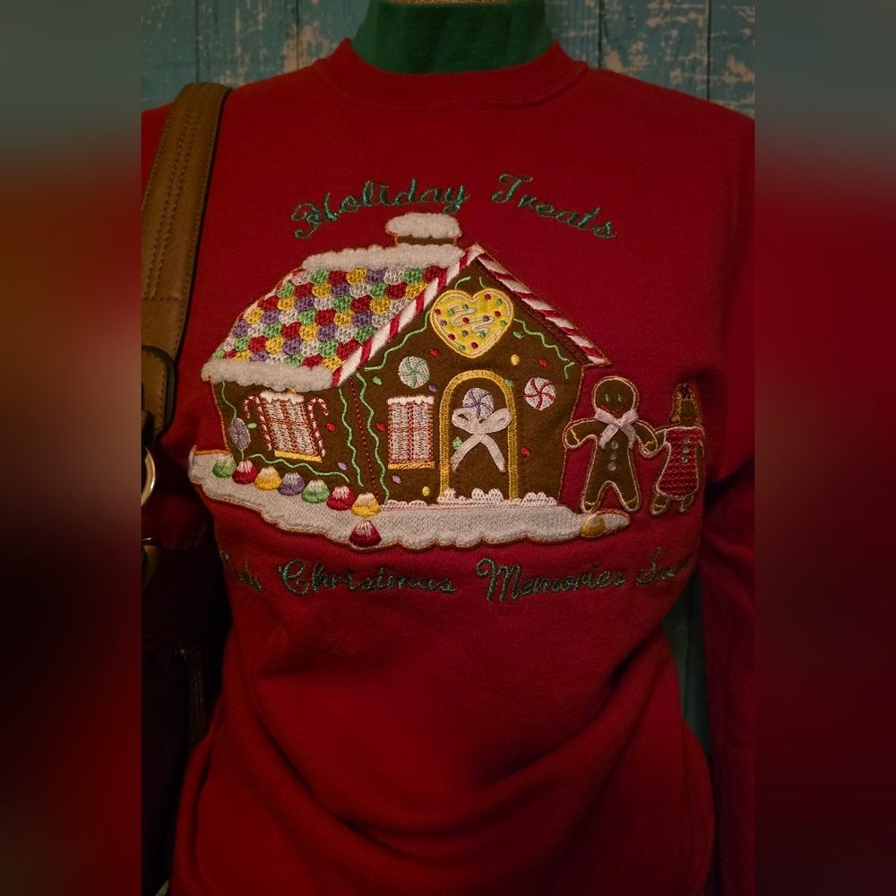 Vintage Christmas Sweater Womens, Embroidered Gingerbread House and Gingerbread - Picture 5 of 15